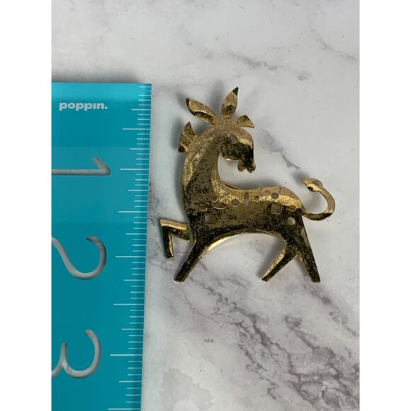 Vintage 1950's 12k gold filled Deer Christmas Pin Brooch signed James H. Hall - Picture 2 of 6